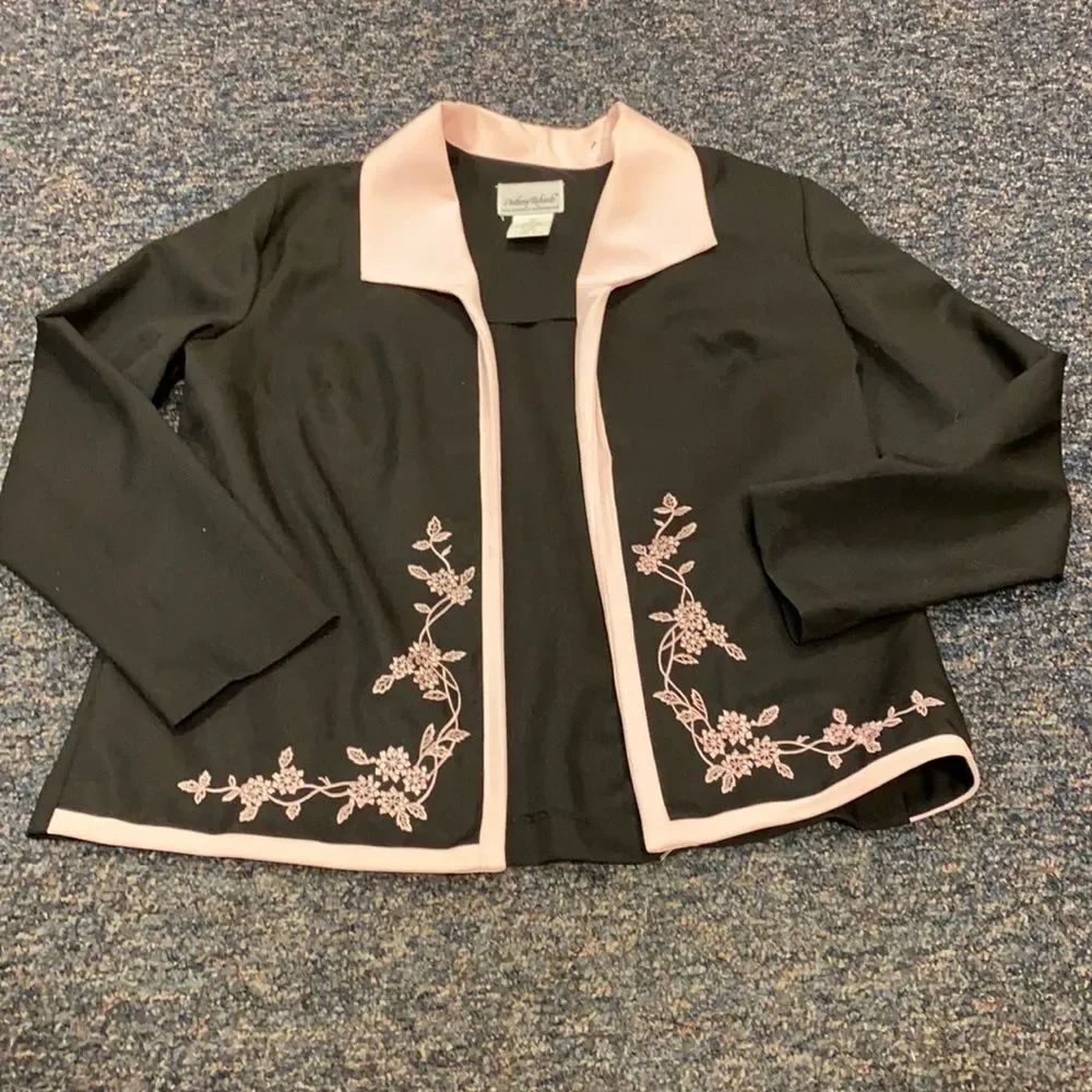 Anthony Richards Black and pink blazer sz. 14